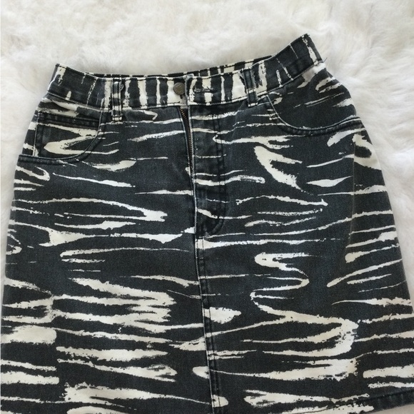 Vintage Guess Jeans Skirt MADE IN USA Georges Marciano - Picture 8 of 9